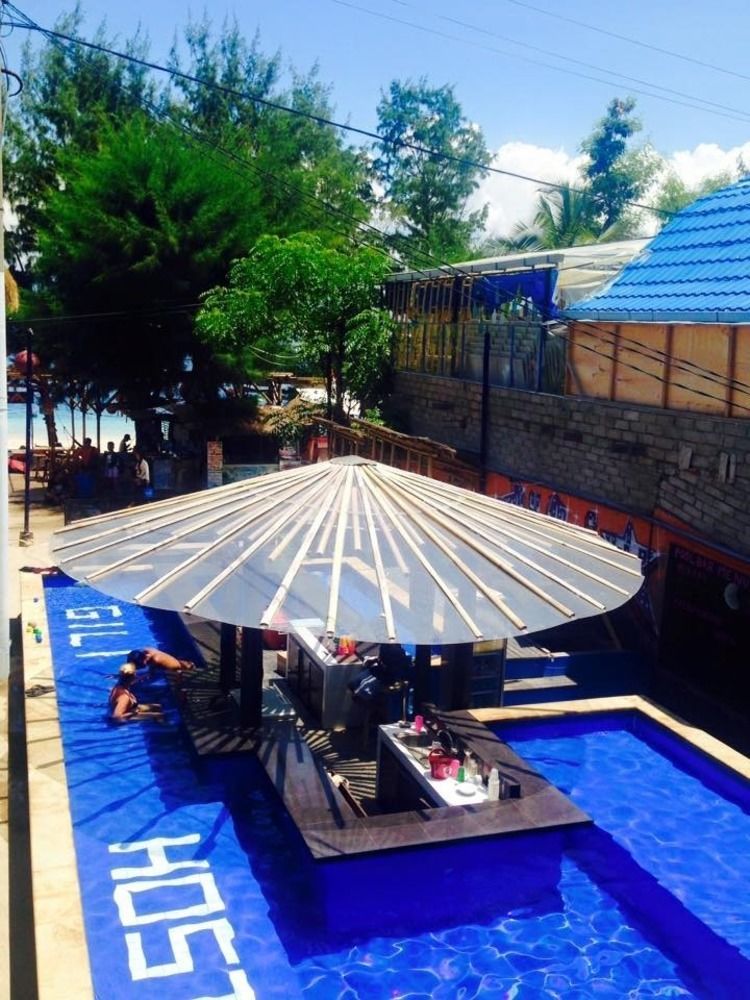 Gili Beach Bum Hostel กีลีตราวางัน ภายนอก รูปภาพ